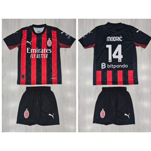 8385 Детски футболен комплект MILAN MODRIC 14